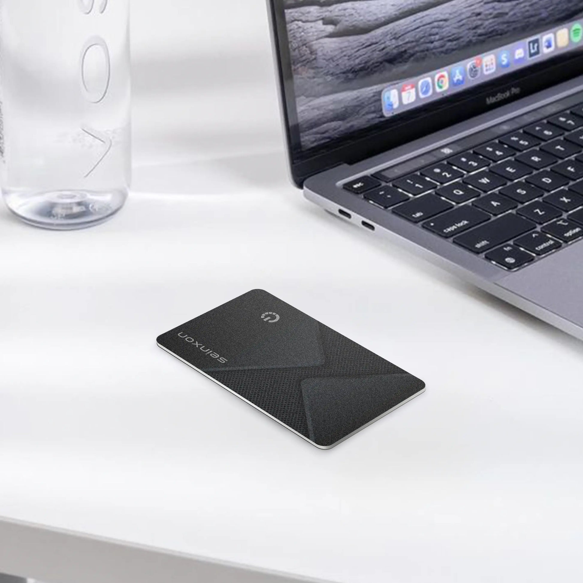 Seinxon-Wallet-Tracker-Card-is-very-good-looking